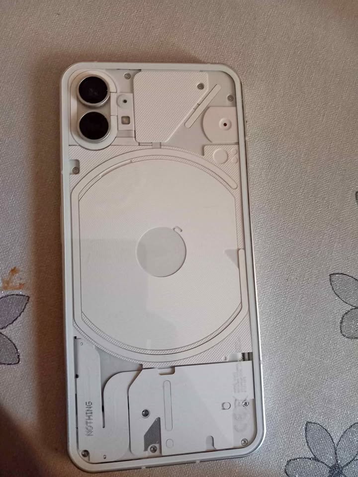 nothing-phone-2-5g-256go-8go-tunisie-smartphone-transparent