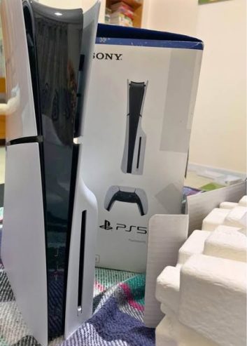 ps5-neuve-edition-standard-medenine