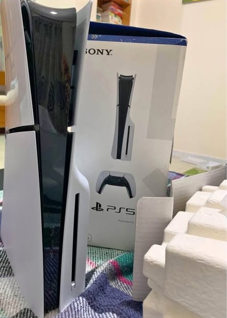 ps5-neuve-edition-standard-medenine