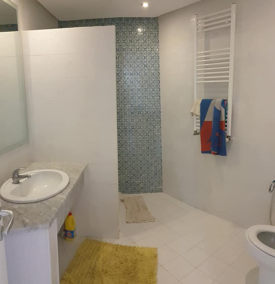 salle-bain-moderne-hammamet