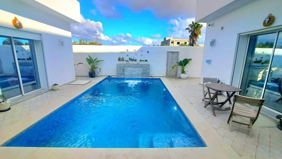 sejour-avec-piscine-privee-hammamet-tunisie