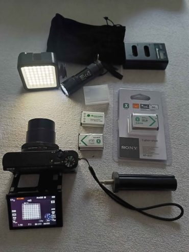 sony-rx100-iii-avec-batteries-et-led