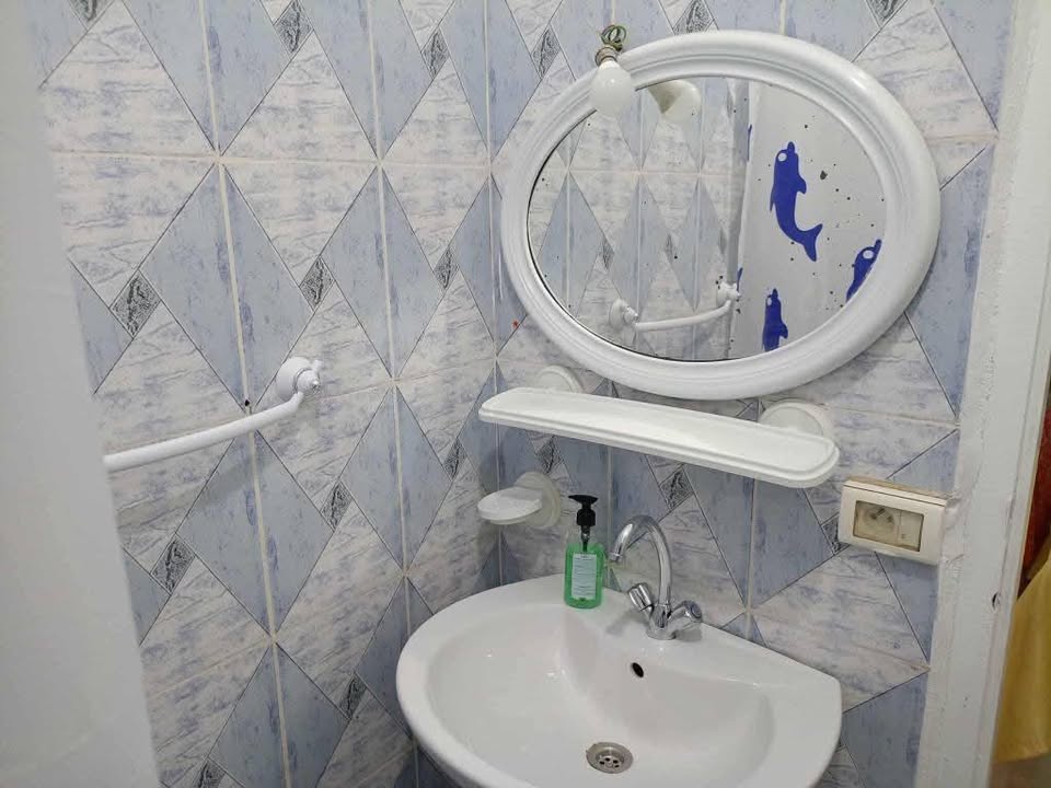 studio-khaznadar-salle-de-bain-douche-toilette