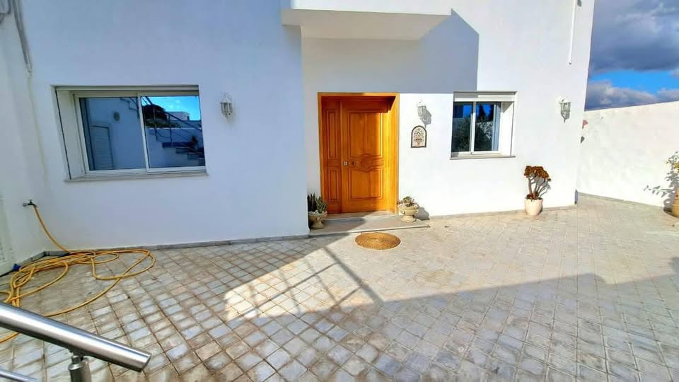 terrasse-ensoleillee-villa-ete-hammamet