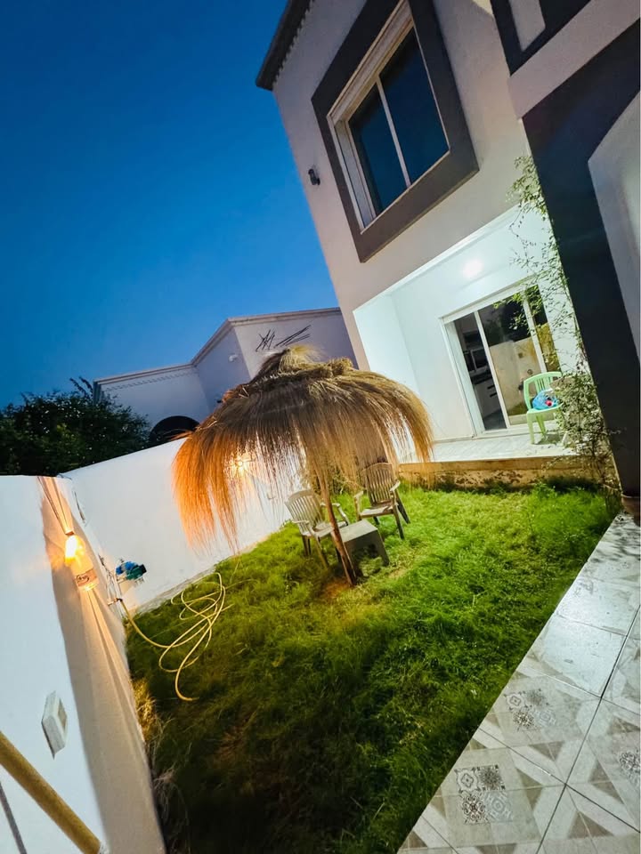 terrasse-exterieure-maison-vacances-djerba
