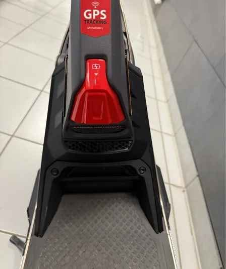 trottinette-ninebot-segway-1512wh