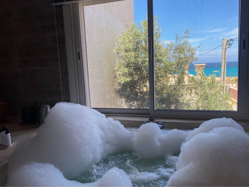 villa-haut-standing-bord-de-mer-kelibia-piscine
