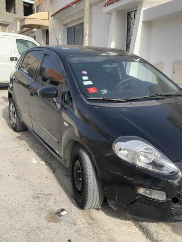 voiture-fiat-punto-noire-a-vendre-tunis