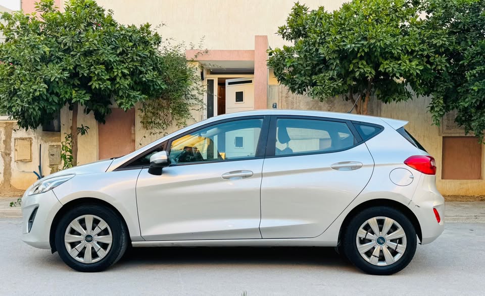 voiture-ford-fiesta-36000dt-tunisie