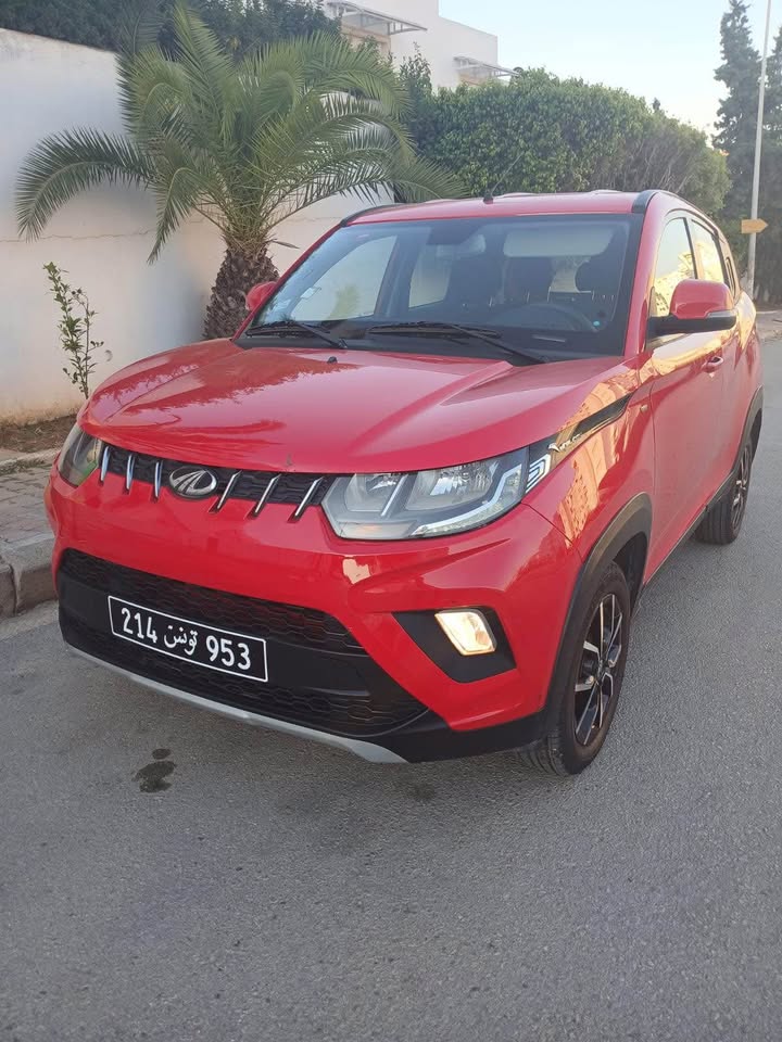 voiture-mahindra-kuv100-k8-rouge-prix-tunisie