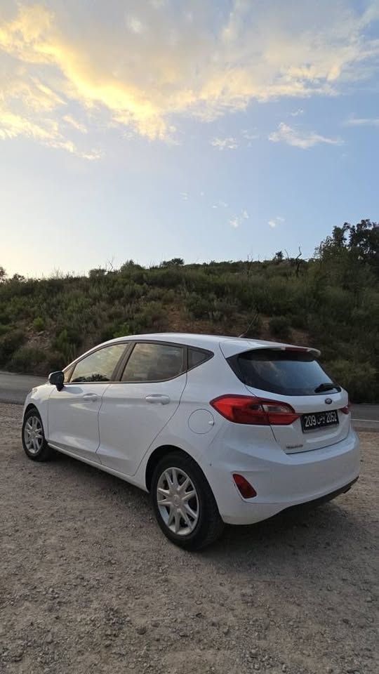 vue-arriere-ford-fiesta-modele-2018