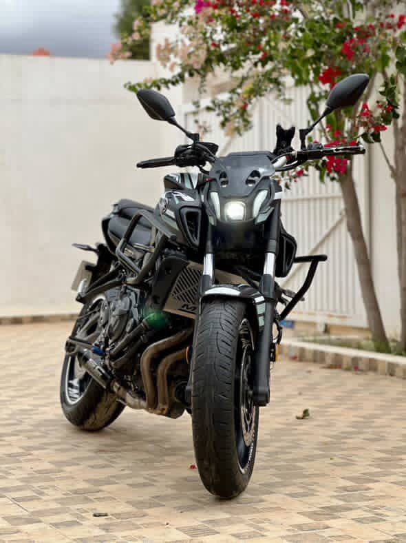 yamaha-mt07-moto-importee-2021-tunisie