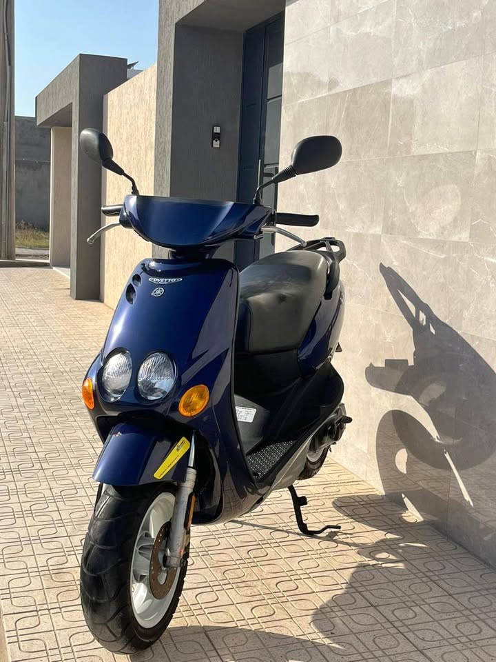 yamaha-ovetto-scooter-bleu-tunisie-nabeul