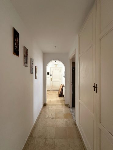 Couloir-avec-placard