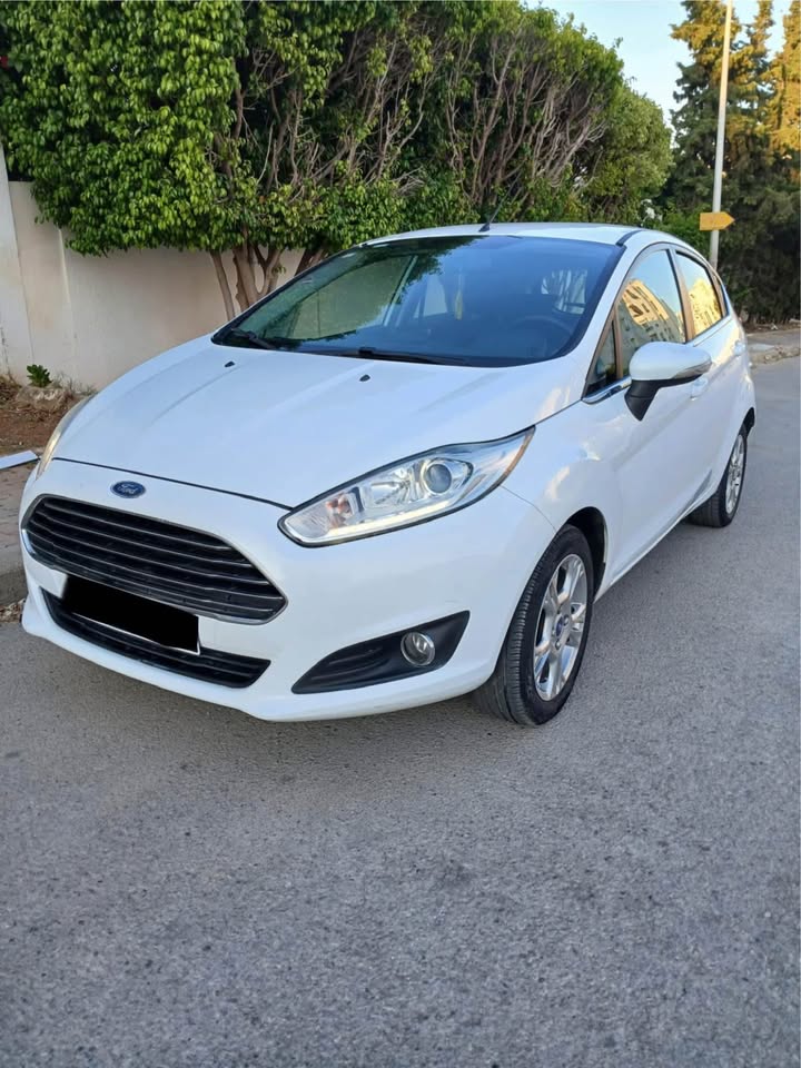 ford-fiesta-2013-laterale