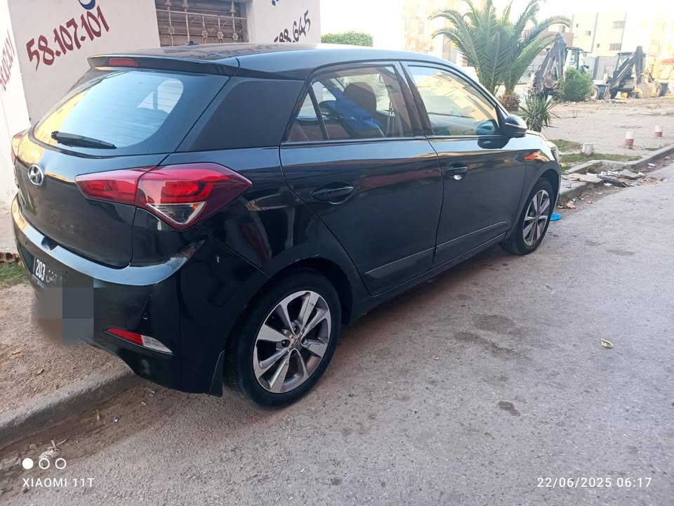 hyundai-i20-5cv-essence-150000km