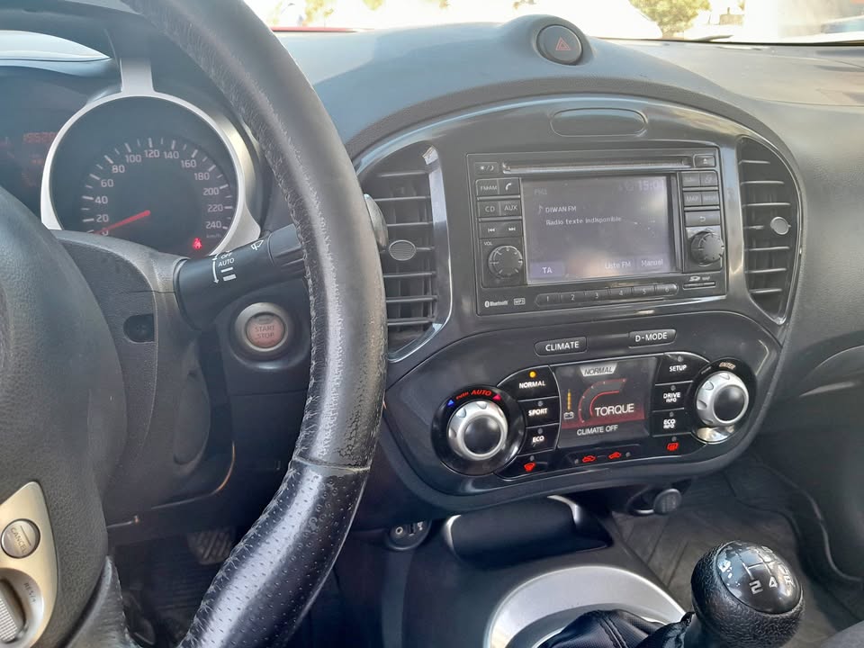 interieur-nissan-juke-bouton-start-gps