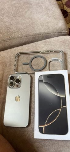 iphone-16-pro-argent-bon-etat-tunisie