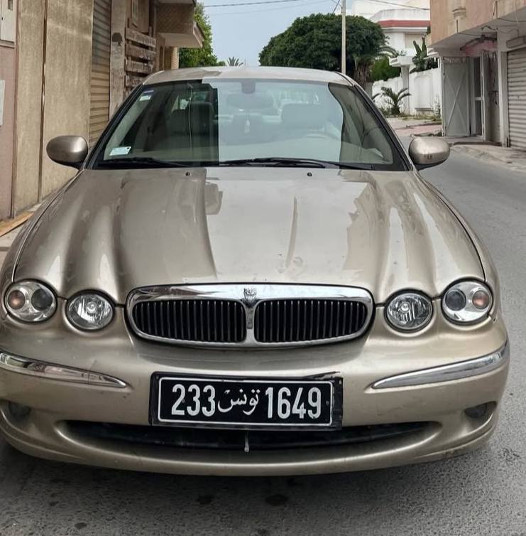 jaguar-xtype-sedan-haut-gamme
