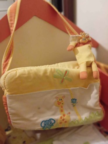 lit-bebe-matelas-sac-maman