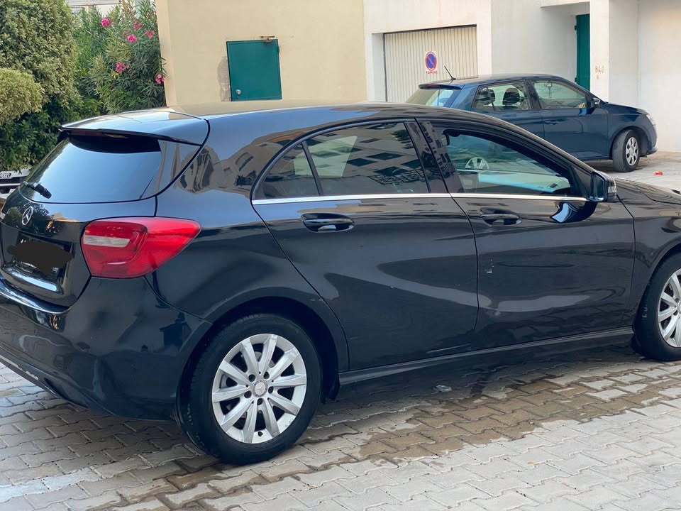 mercedes-a180-toutes-options-tunisie