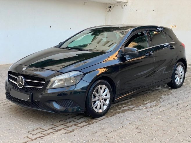 mercedes-classe-a180-pack-night-2013