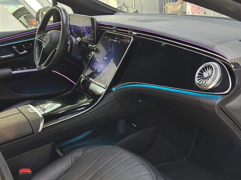 mercedes-eqs-450-plus-voiture-luxieuse