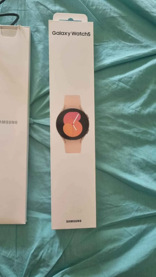 montre-connectee-samsung-watch5