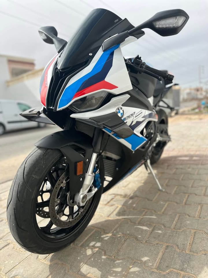 moto-haut-de-gamme-bmw-tunisie