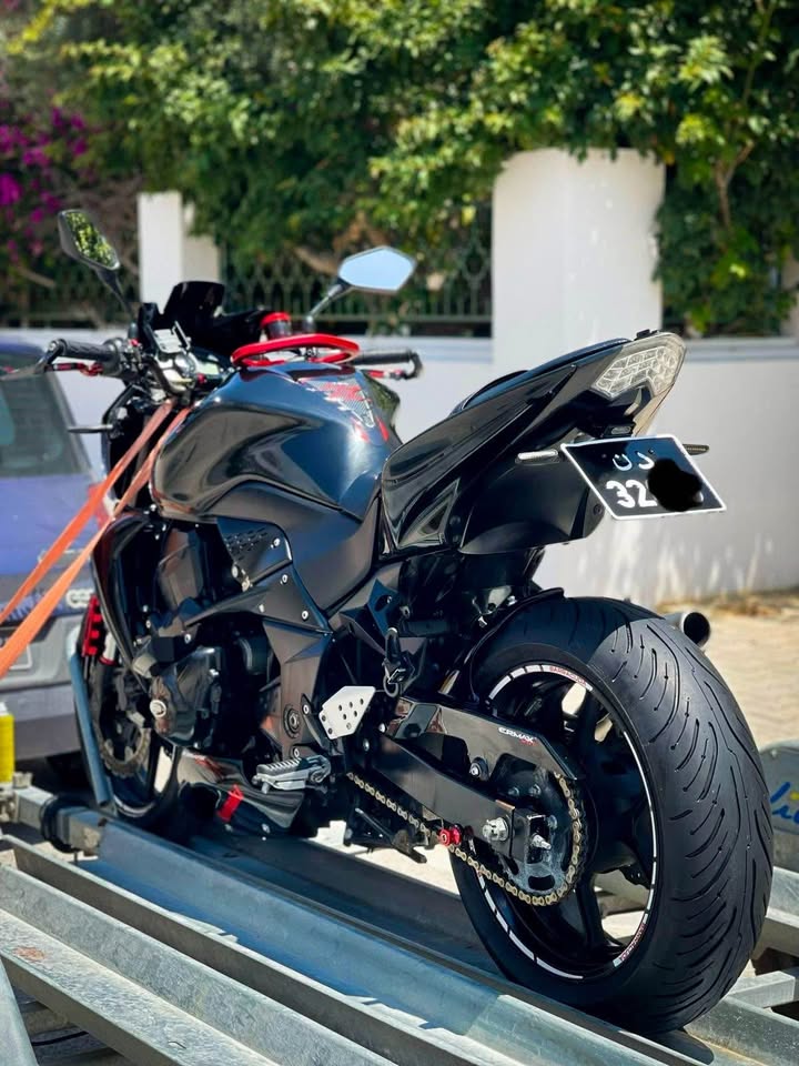 moto-kawasaki-z750-prix-tunisie
