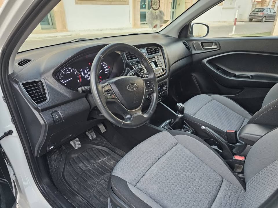 petite-voiture-hyundai-economique-sfax