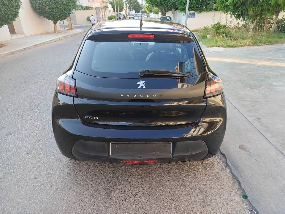 peugeot-208-essence-4cv-tunisie