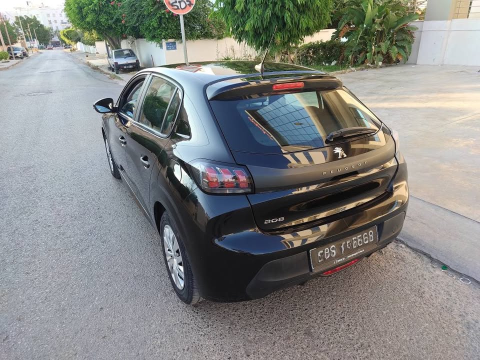 peugeot-208-toute-option-2022