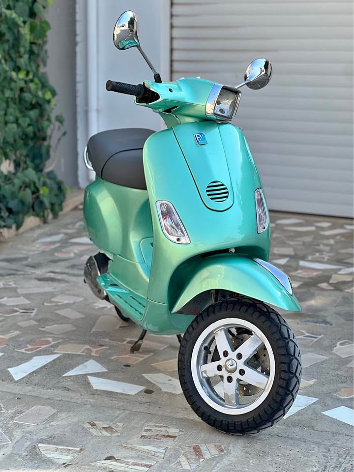 piaggio-lx50-scooter-vert-mateur