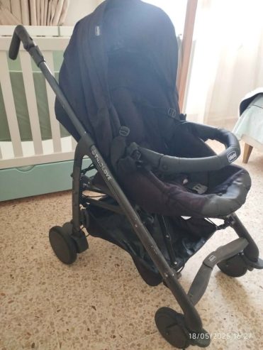 poussette-trio-chicco-pliable-face-maman