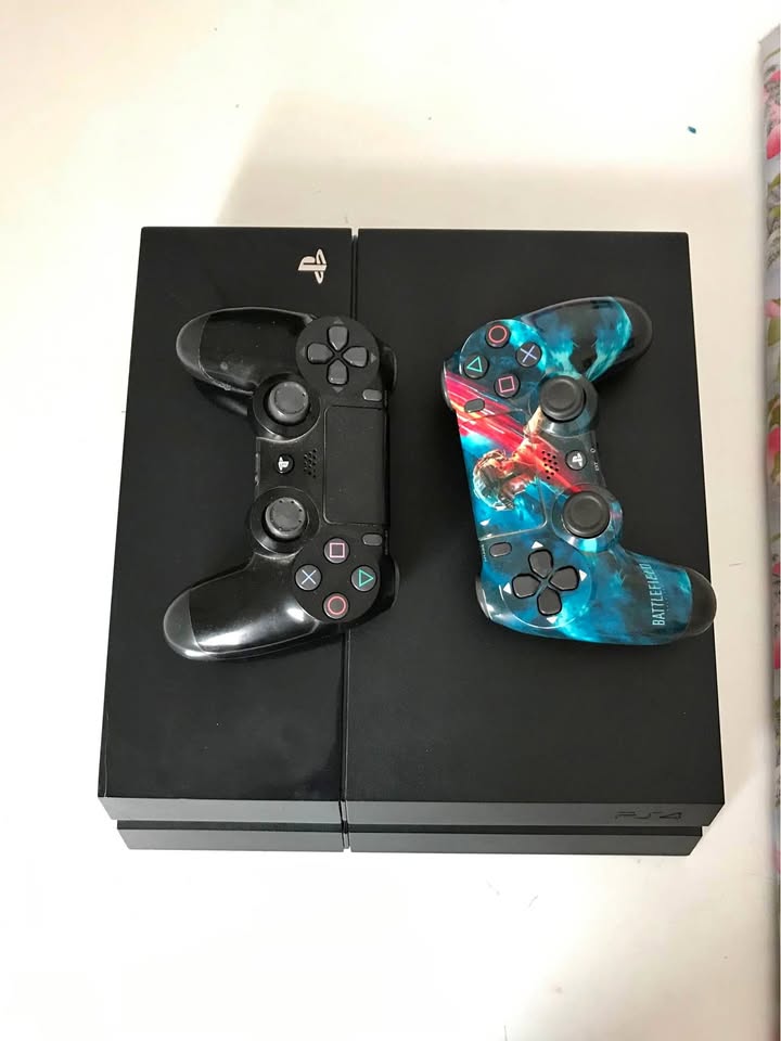 ps4-fat-avec-18-jeux-tunisie