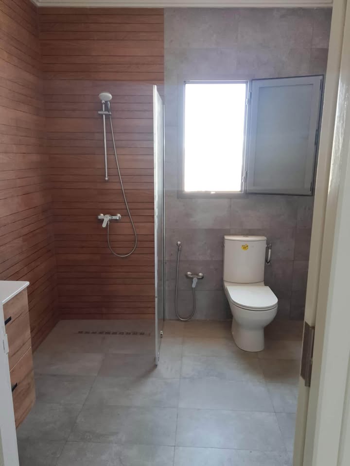 salle-bain-moderne-appartement-s3-carthage