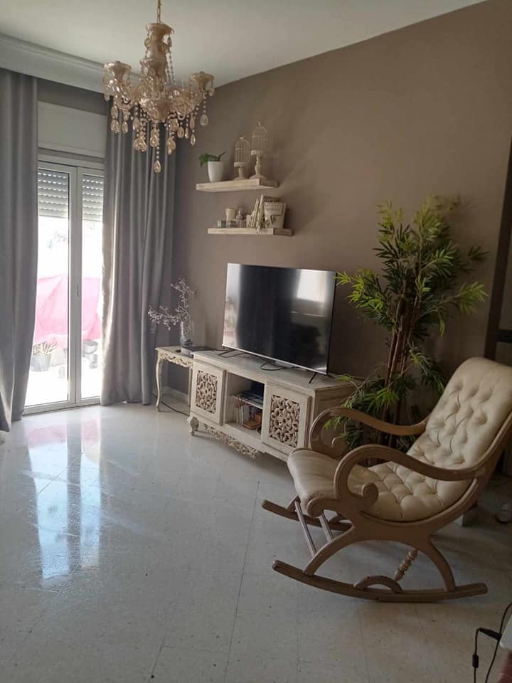 salon-balcon-appartement-la-soukra