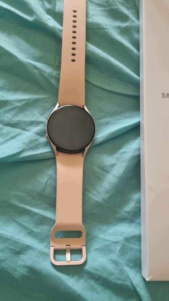 samsung-galaxy-watch5-avec-bracelet
