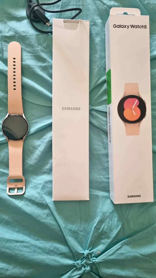samsung-galaxy-watch5-pink-neuve