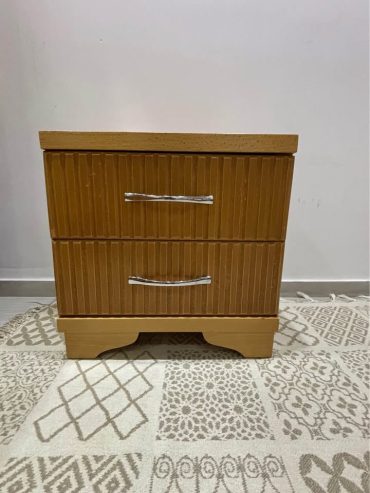 table-de-nuit-enfant-bois-hetre-2-tiroirs