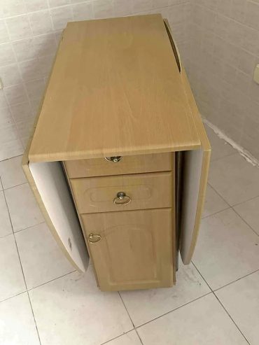 table-pliante-bois-clair-rangement-tunis