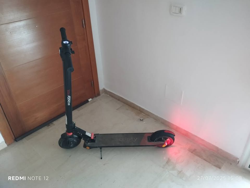 trotinette-electrique-feux-led-vitesse30km