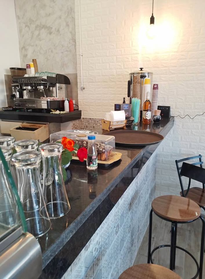 vente-cafeteria-equipee-el-mourouj6