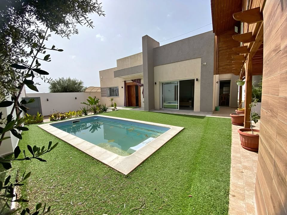 villa-hammamet-craxi-piscine