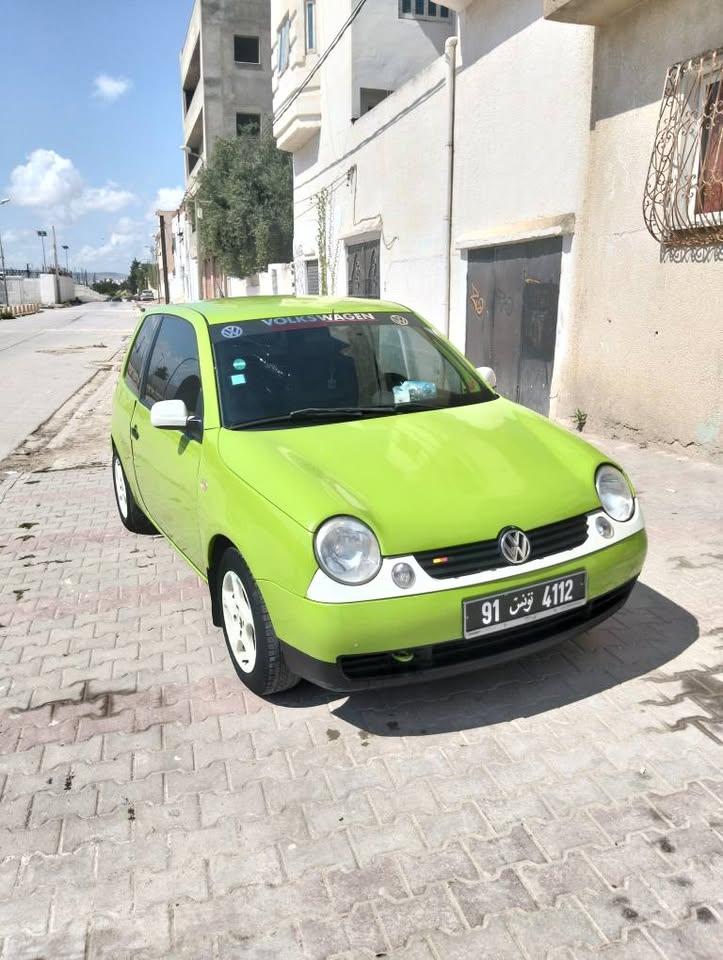 voiture-volkswagen-lupo-serie-91-bien-entretue