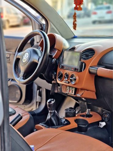 volkswagen-new-beetle-16sr-bardo-1