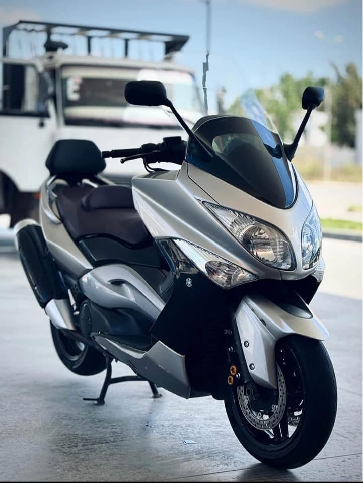 yamaha-tmax-maxi-scooter-tunisie