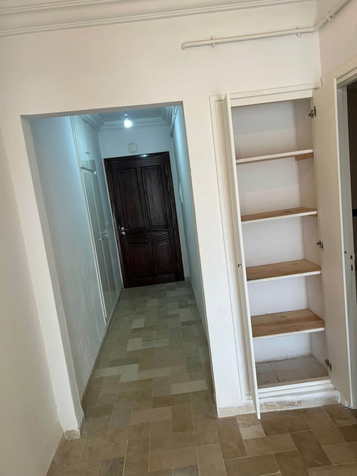 appartement-avec-parking-a-louer-tunis