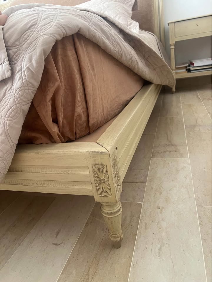 chambre-louis-xvi-bon-etat-tunis-1200dt